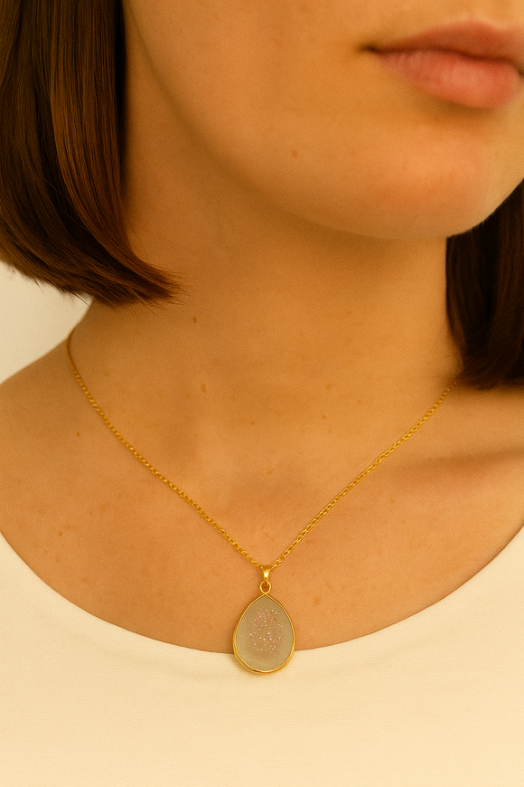 The Druzy drop necklace