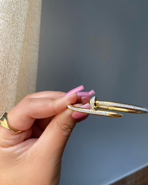 Di- Bartier Bracelet