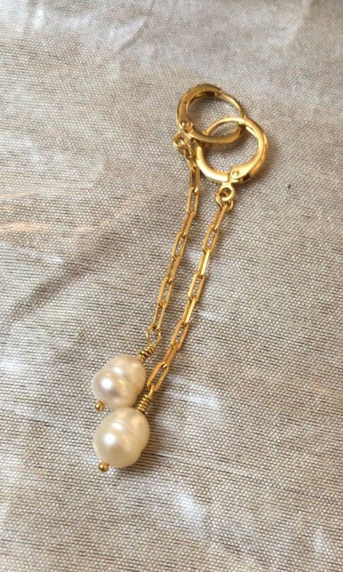 DREAM pearl earrings